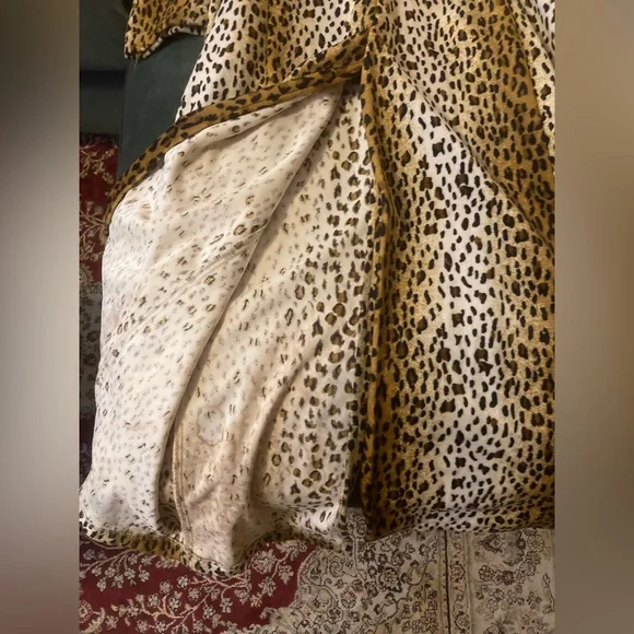 Leopard Print Trench Coat - Picture 9 of 10